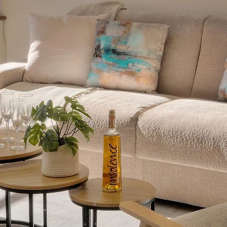 4 Pieces Moderne Apercu A3b57 Lägenhet Cannes